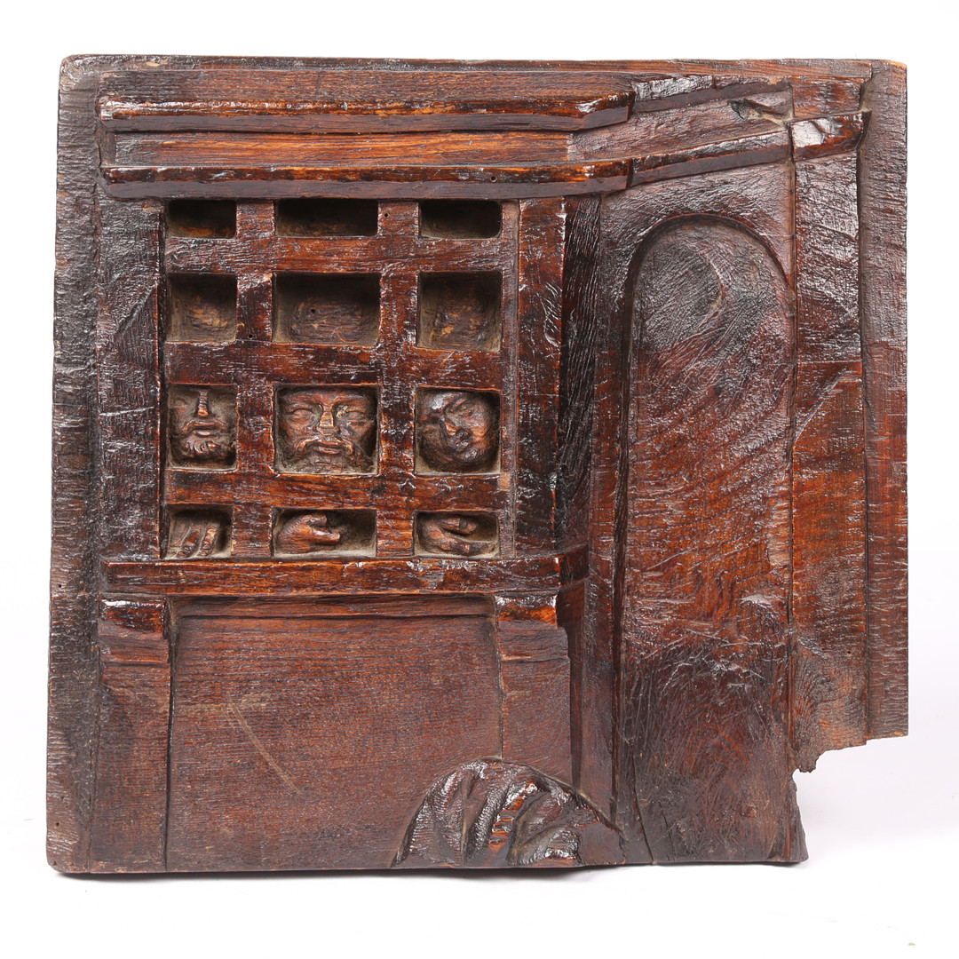 A RARE AND INTERESTING 16TH CENTURY ELM PANEL, ENGLISH, CIRCA 1600.