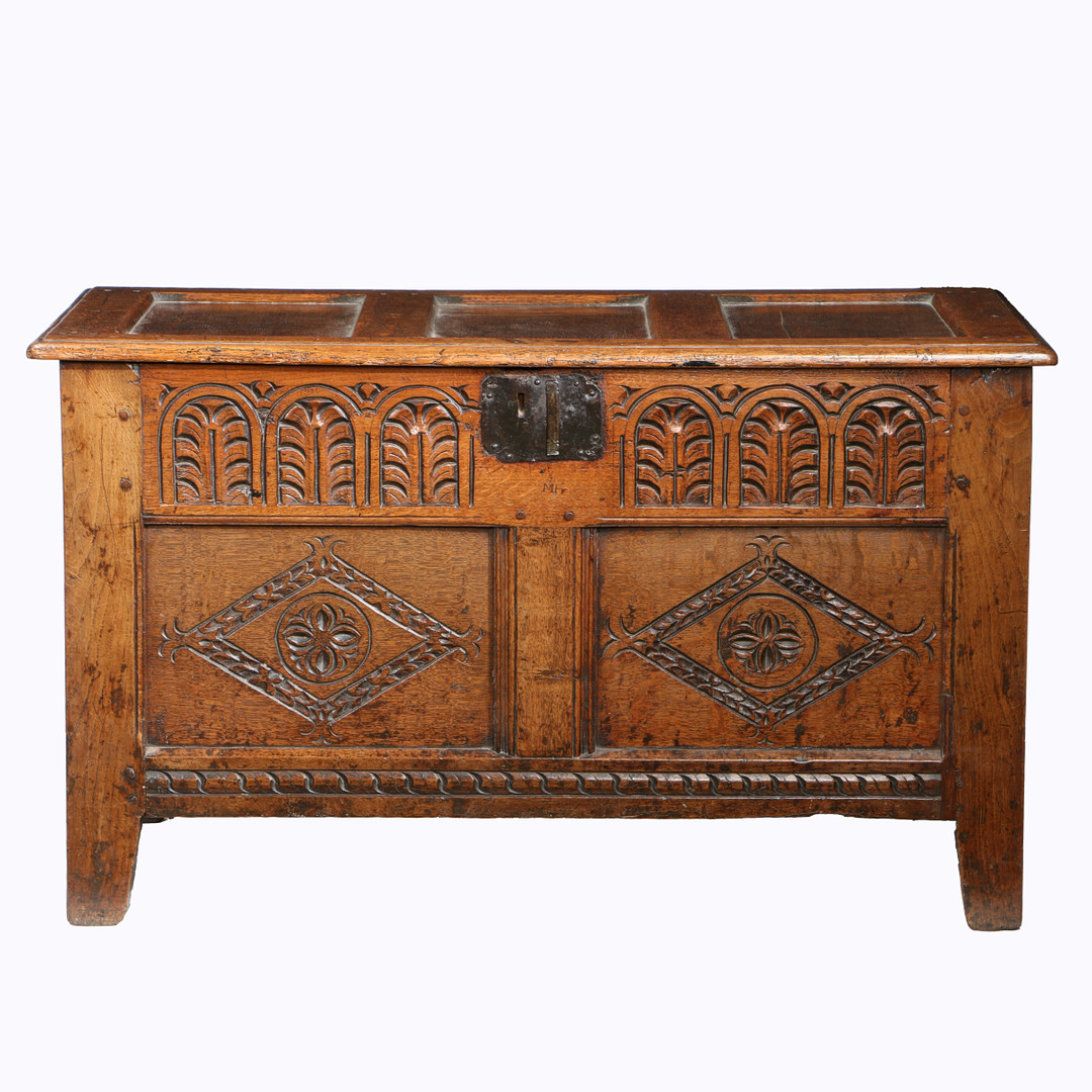 A CHARLES I OAK COFFER, SOMERSET, CIRCA 1640. - Image 3 of 3