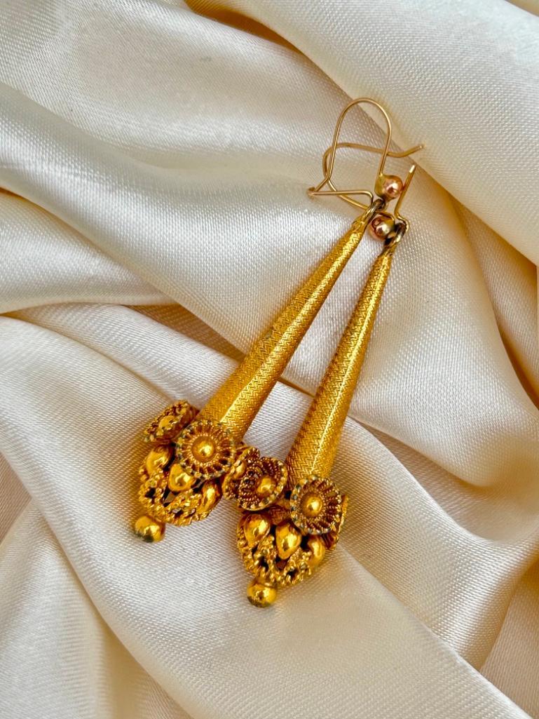 Georgian Era Yellow Metal Ornate Drop Earrings