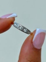 Wonderful Antique Chunky 18ct Gold Diamond 5 Stone Ring