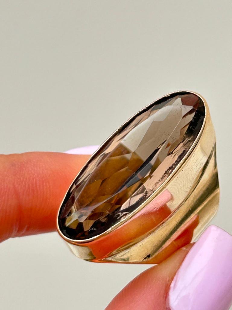 Huge Chunky Gold Smokey Quartz Cocktail Ring - Image 5 of 9