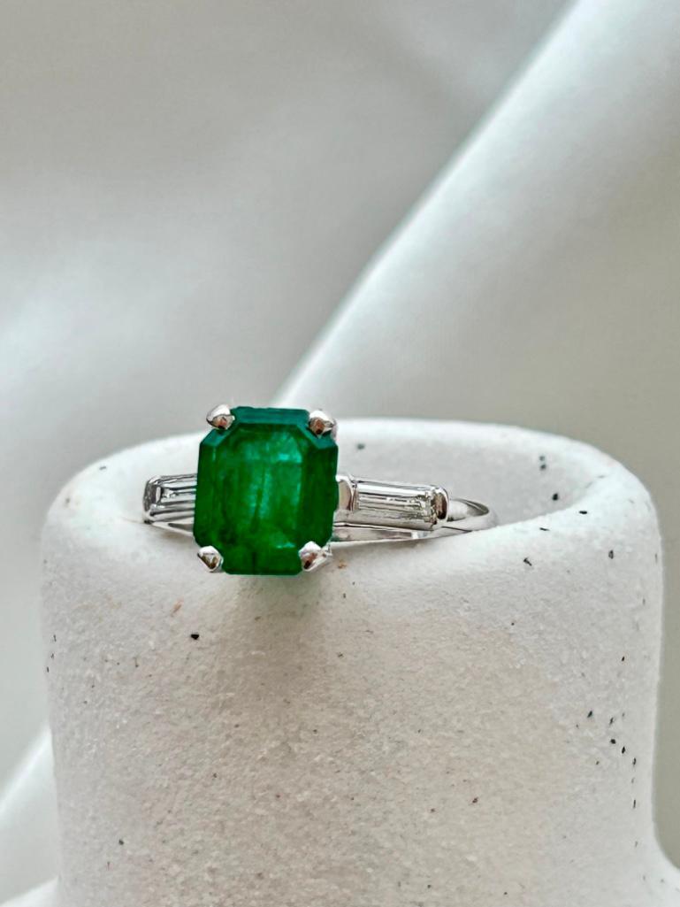 Outstanding Emerald and Diamond Ring