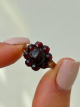 Antique Gold Cabochon Garnet Flower Band Ring