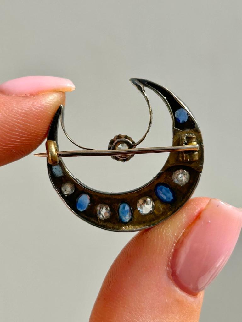 Antique Yellow Gold Sapphire and Diamond Crescent Brooch - Image 2 of 4