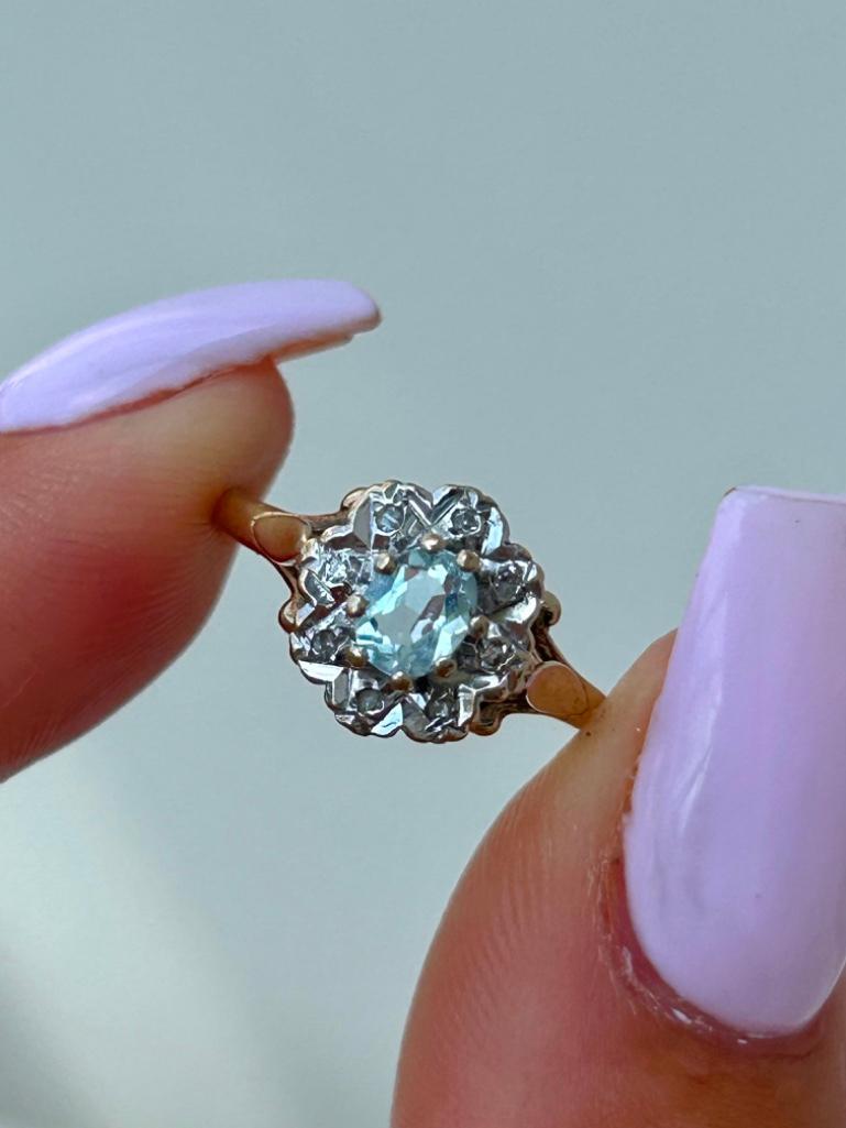 9ct Yellow Gold Aquamarine and Diamond Flower Ring