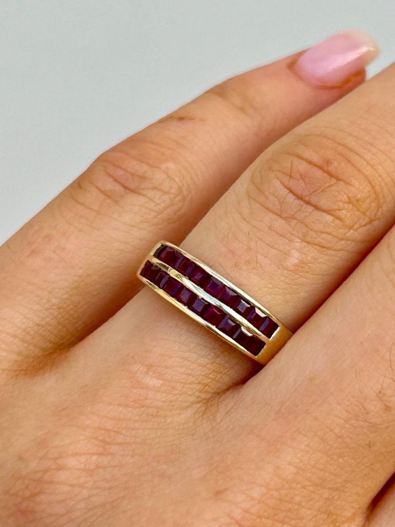 9ct Yellow Gold Ruby Double Row Ring - Image 2 of 5