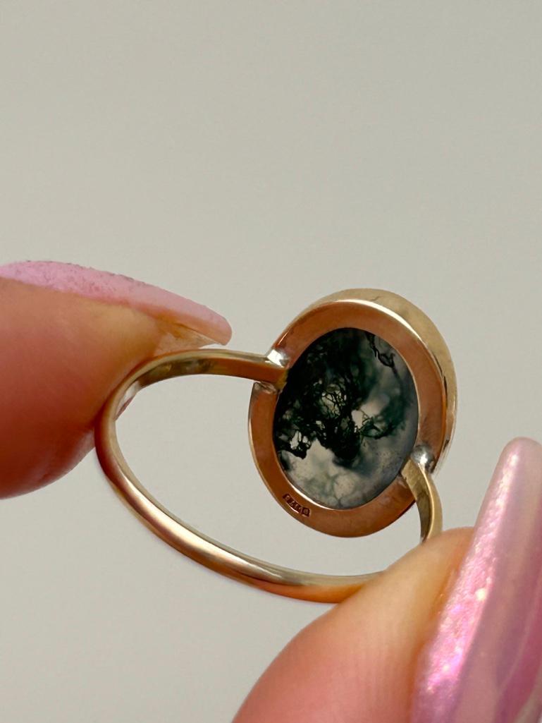 Wonderful 9ct Yellow Gold Moss Agate Ring - Image 5 of 6