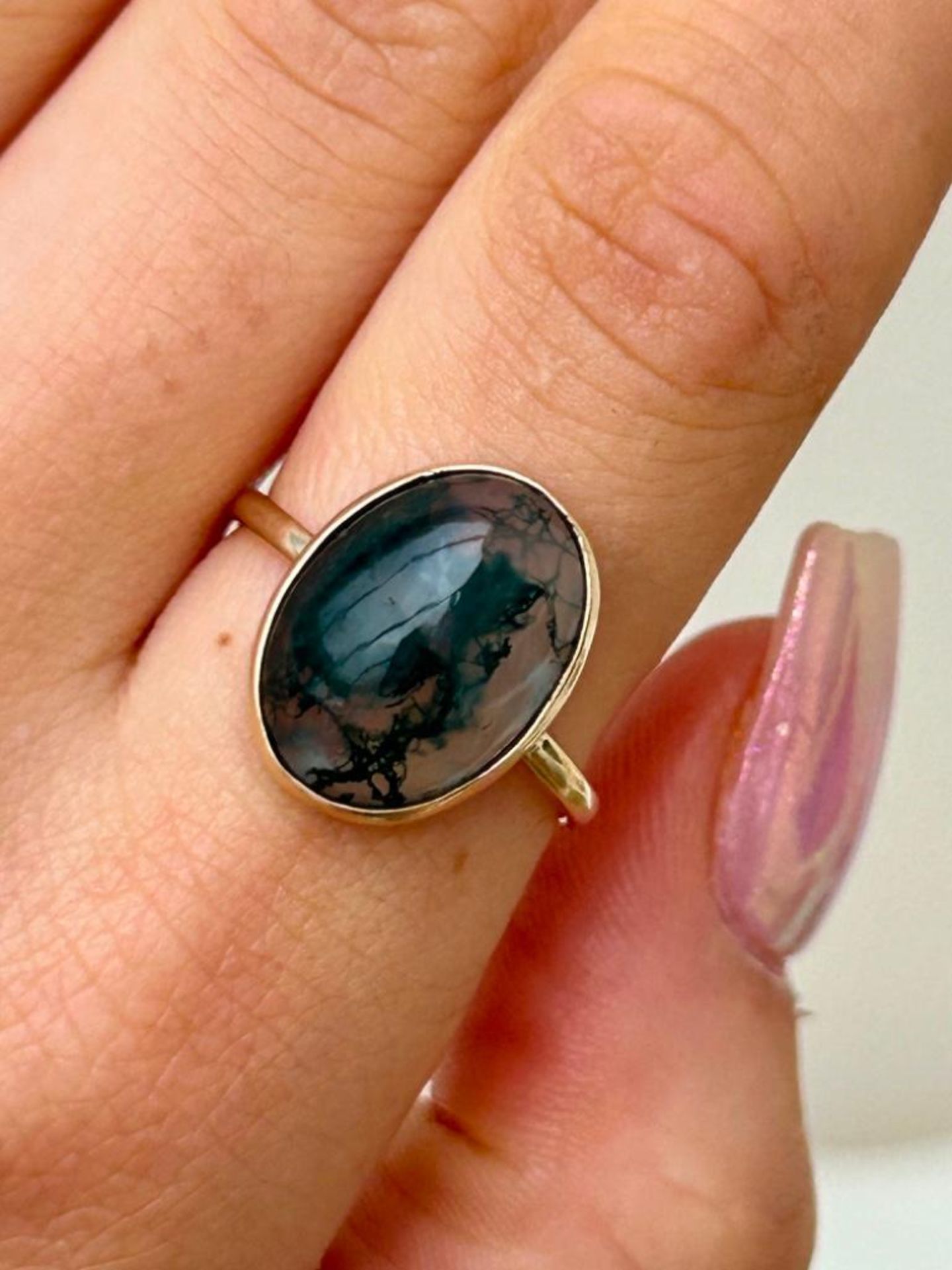 Wonderful 9ct Yellow Gold Moss Agate Ring - Image 2 of 6