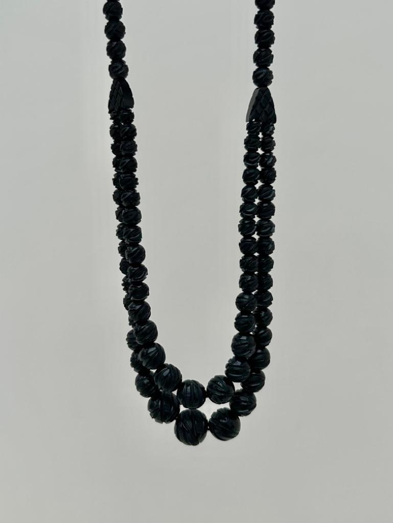 Amazing Antique Whitby Jet Carved Bead Necklace with DogClip Fastener - Image 3 of 4