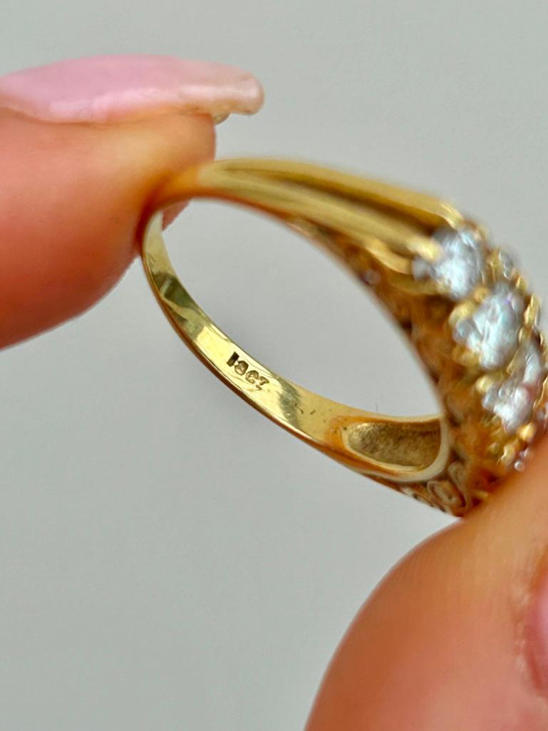 Large Diamond 5 Stone Ring with Diamond Points Approx 1.10ct in 18ct Yellow Gold - Image 5 of 6