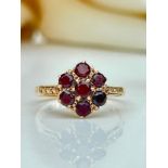 9ct Gold Garnet Flower Ring