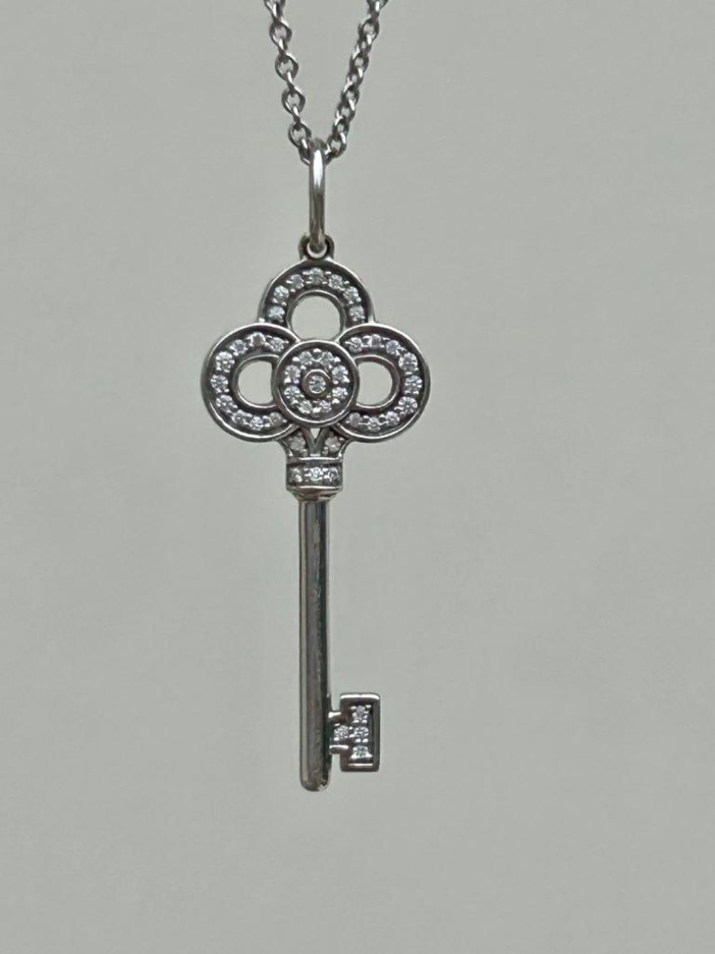 Amazing Tiffany 18ct White Gold Diamond Key Pendant on Tiffany Chain