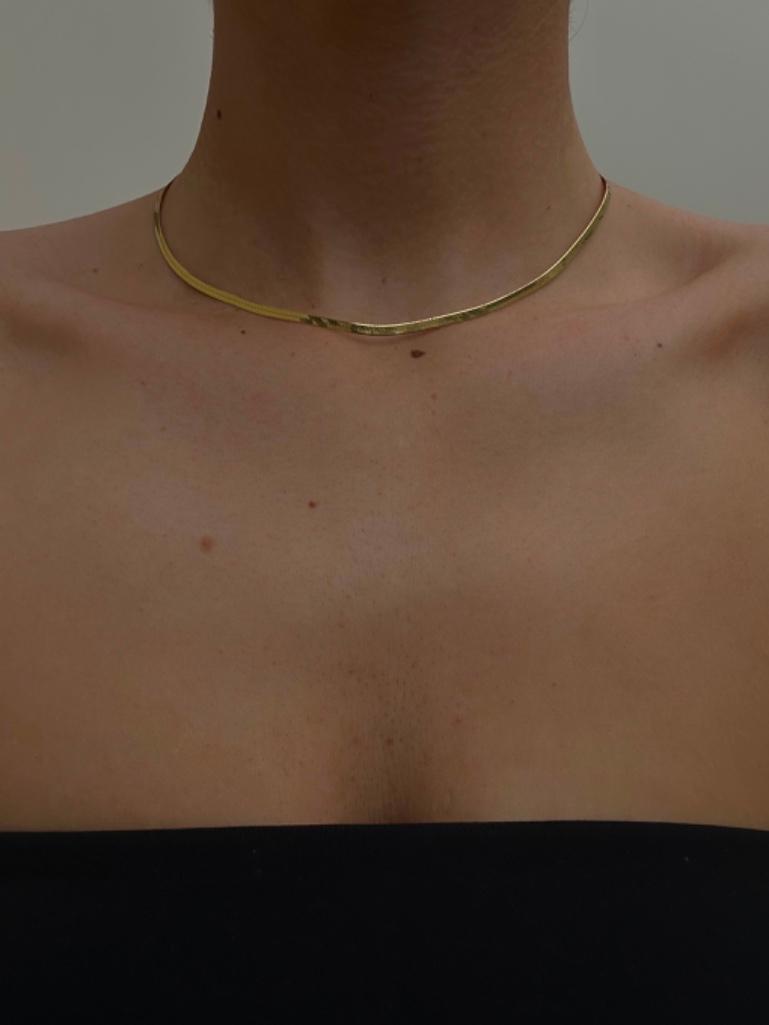 Vintage 9ct Yellow Gold Herringbone Chain Necklace - Image 2 of 6