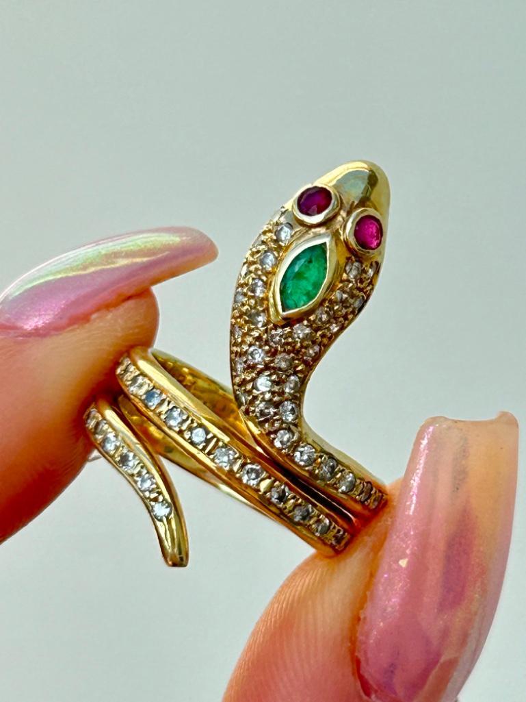 Outstanding 14ct Yellow Gold Diamond, Emerald and Ruby Coiled Snake Ring - Image 8 of 11