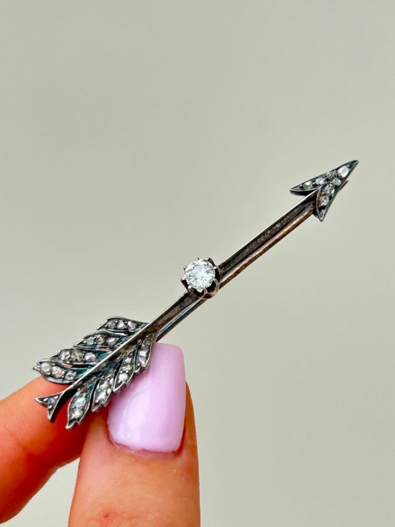 Outstanding Antique Large Diamond Jabot Arrow Pin Brooch in Antique Box - Image 4 of 8