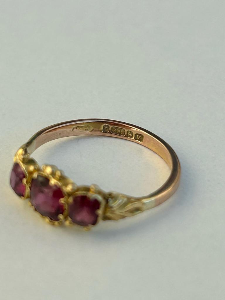 Yellow Gold Pink 3 Stone Ring - Image 6 of 6