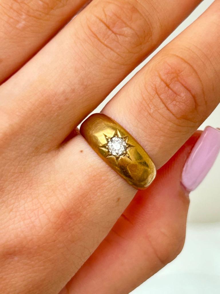 18ct Yellow Gold Diamond Star Ring - Image 3 of 6