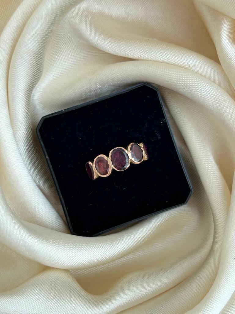 Antique Gold Closed Back Flat Cut Garnet Half Hoop Ring - Image 4 of 6