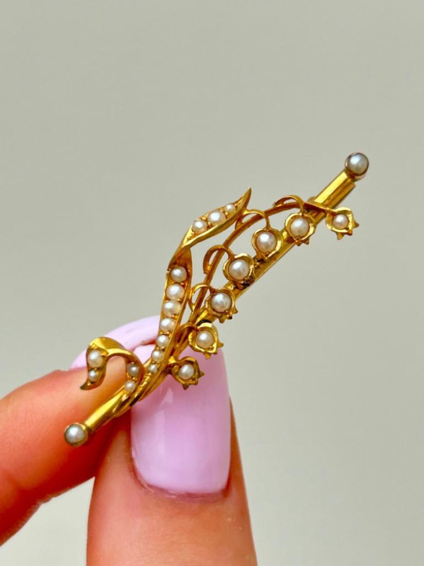 Amazing Antique 9ct Yellow Gold Pearl Lily of the Valley Brooch with Safety Chain