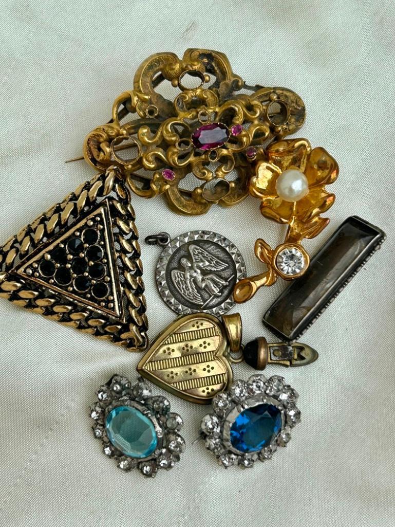 Antique and Vintage Mixed Lot of Jewellery