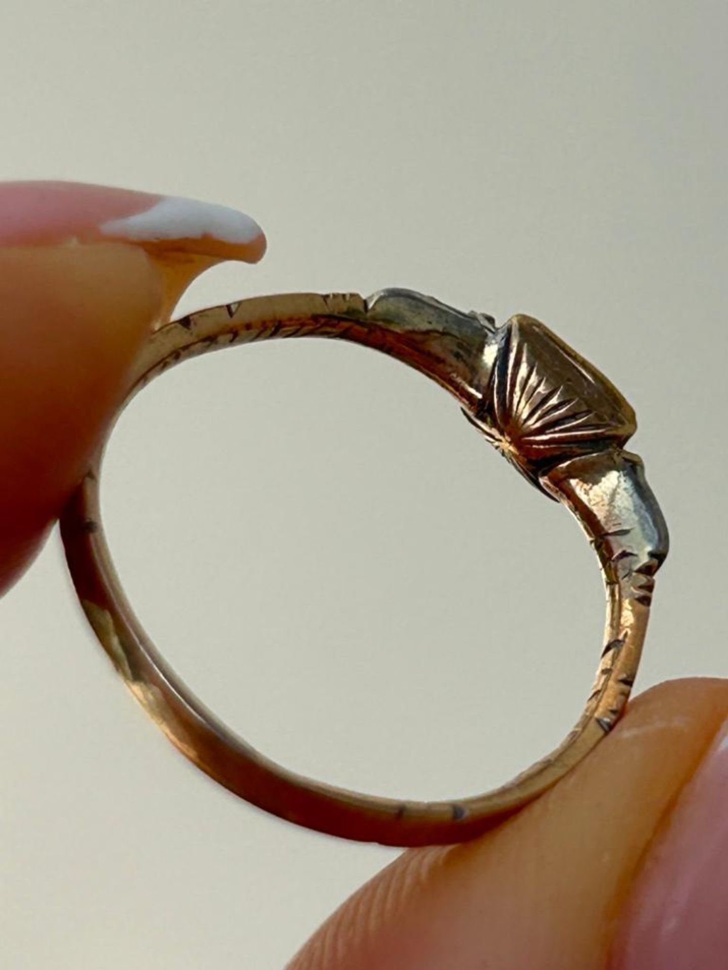 Antique Georgian Era Flat Cut Garnet and Diamond Gold Ring - Image 8 of 8