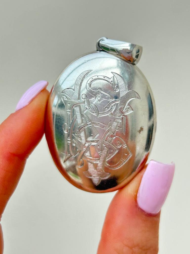 Large Antique Victorian Era Silver Locket Pendant - Image 3 of 4