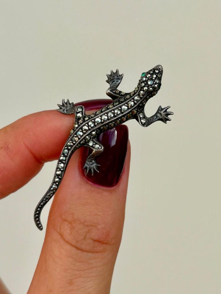 Marcasite Lizard Brooch with Green Paste Eyes in Silver