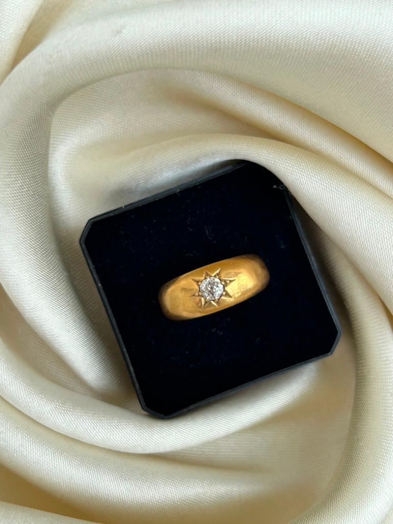 18ct Yellow Gold Diamond Star Ring - Image 5 of 6