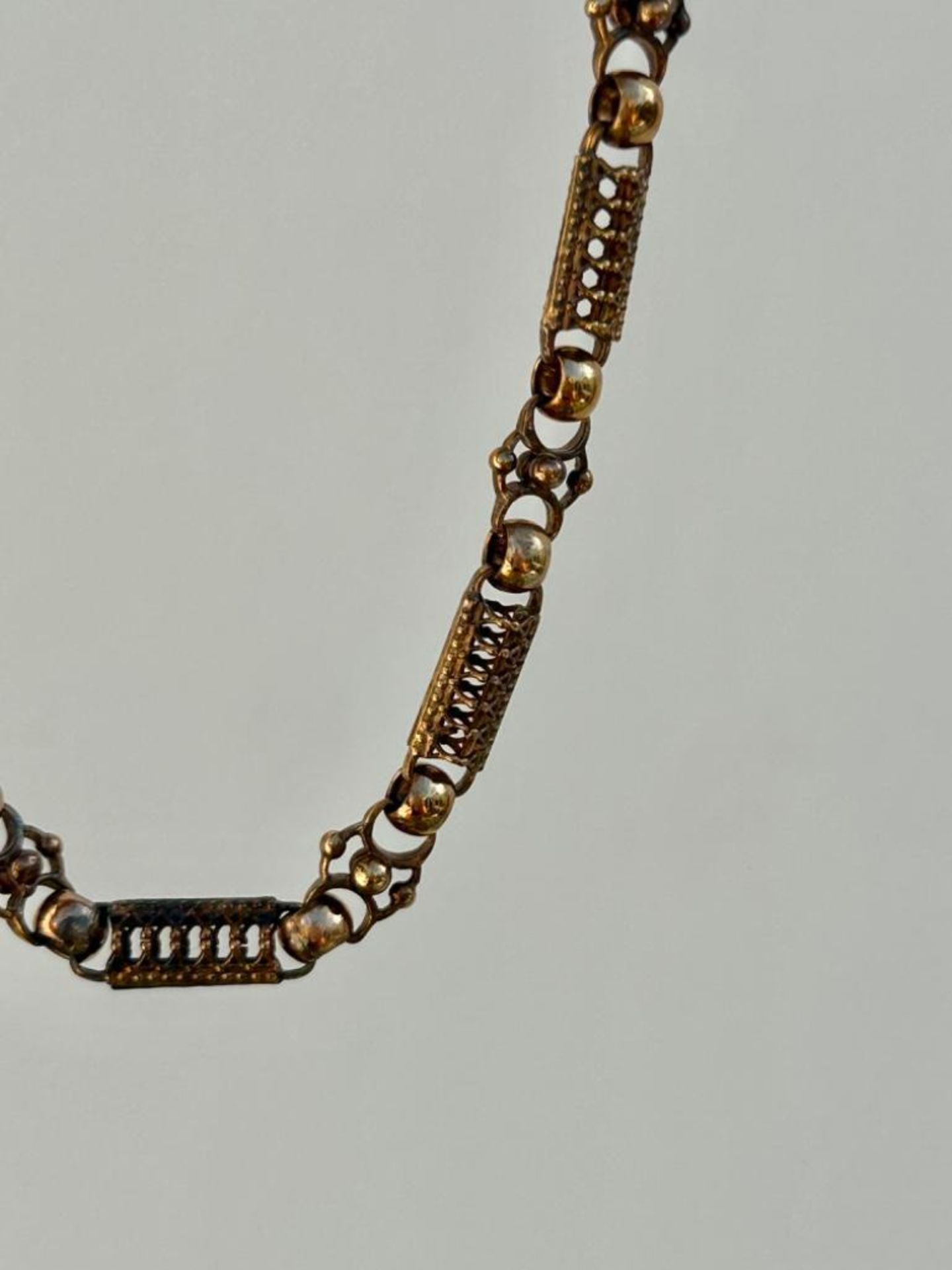 Unusual Link Solid 9ct Gold Chain Necklace - Image 4 of 4