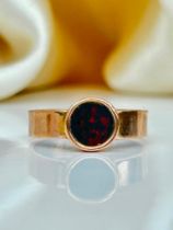 Antique 9ct Gold Bloodstone Ring