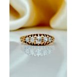 18ct Yellow Gold Diamond 5 Stone Ring