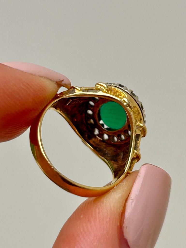 Chunky Emerald and Diamond Gold Dress Ring - Image 6 of 6