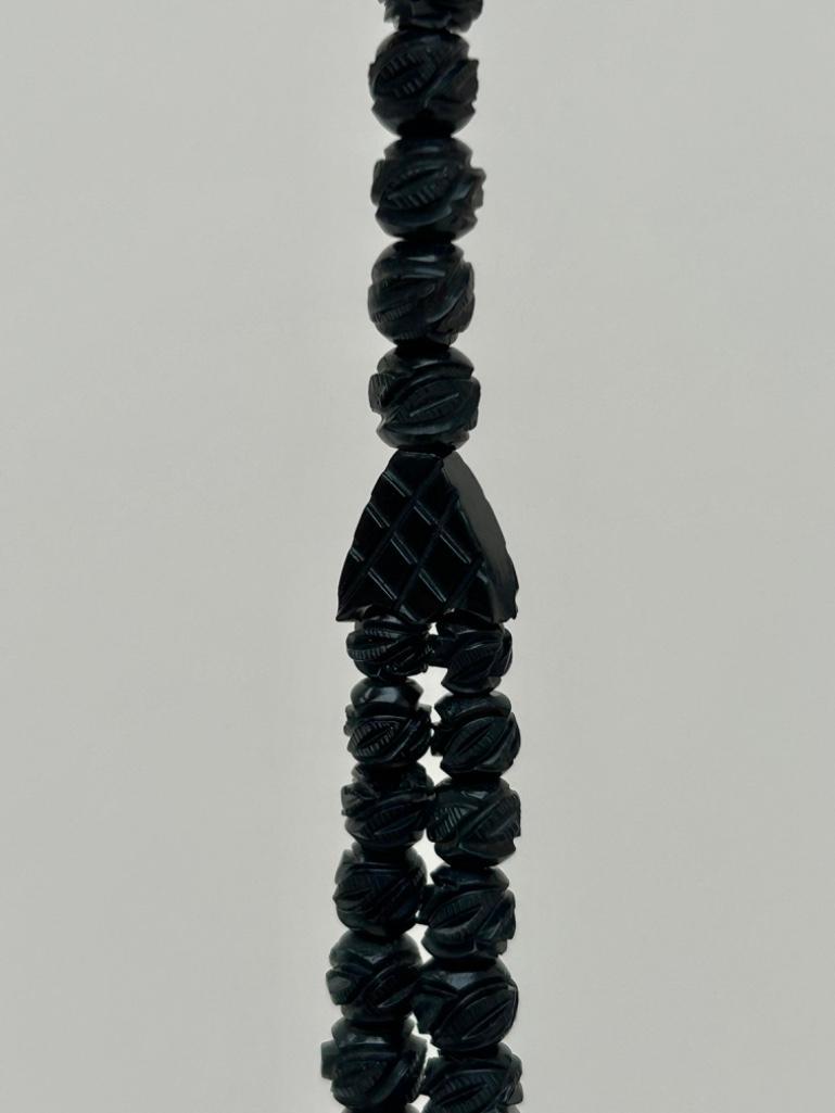 Amazing Antique Whitby Jet Carved Bead Necklace with DogClip Fastener - Image 2 of 4