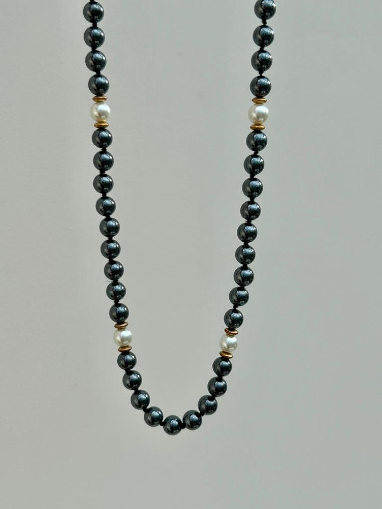 Hematite and Pearl Necklace and Earrings Set - Image 2 of 8