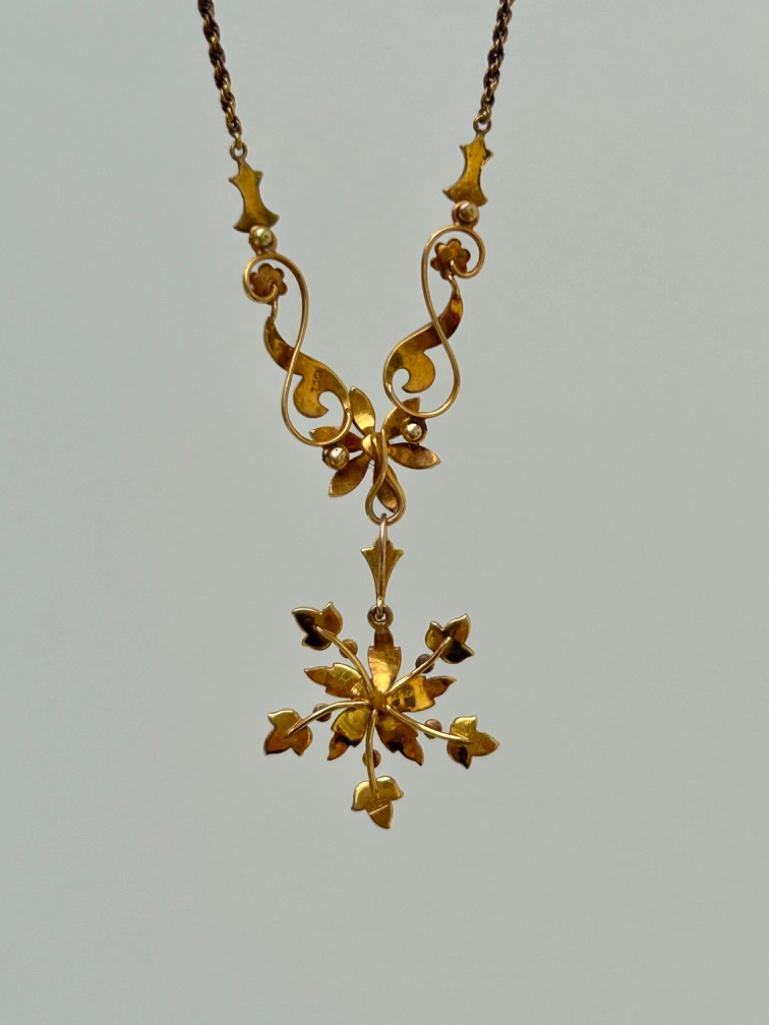 Antique 15ct Gold Pearl Flower Necklace with Detachable Pendant - Image 6 of 6