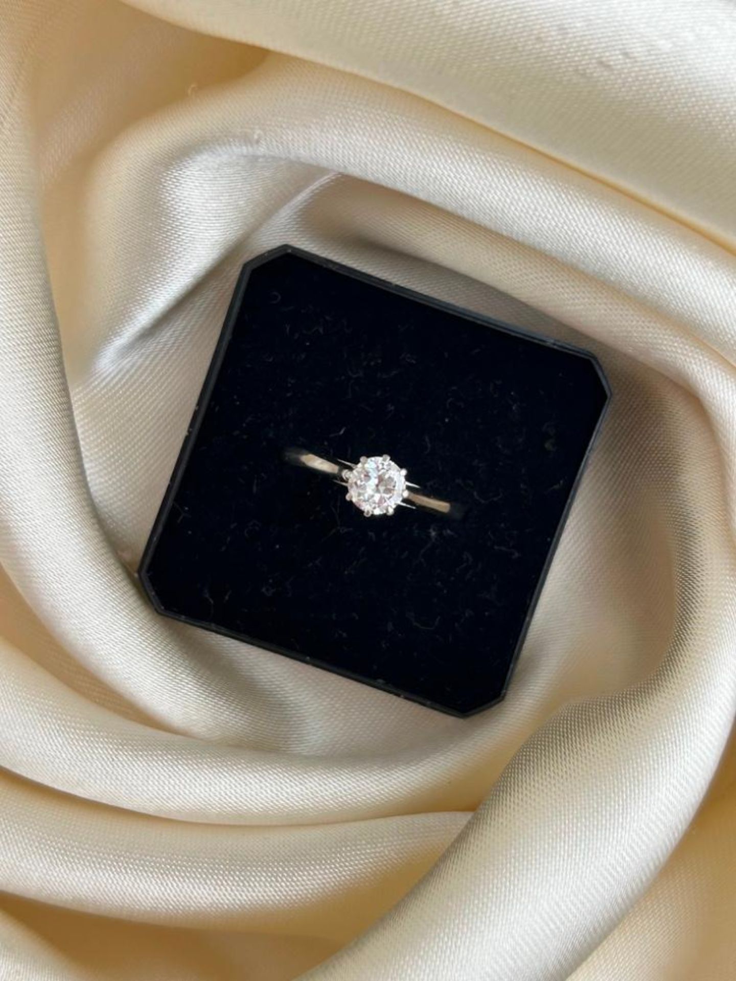 Bright .50pt Diamond Solitaire Ring in Platinum - Image 5 of 7