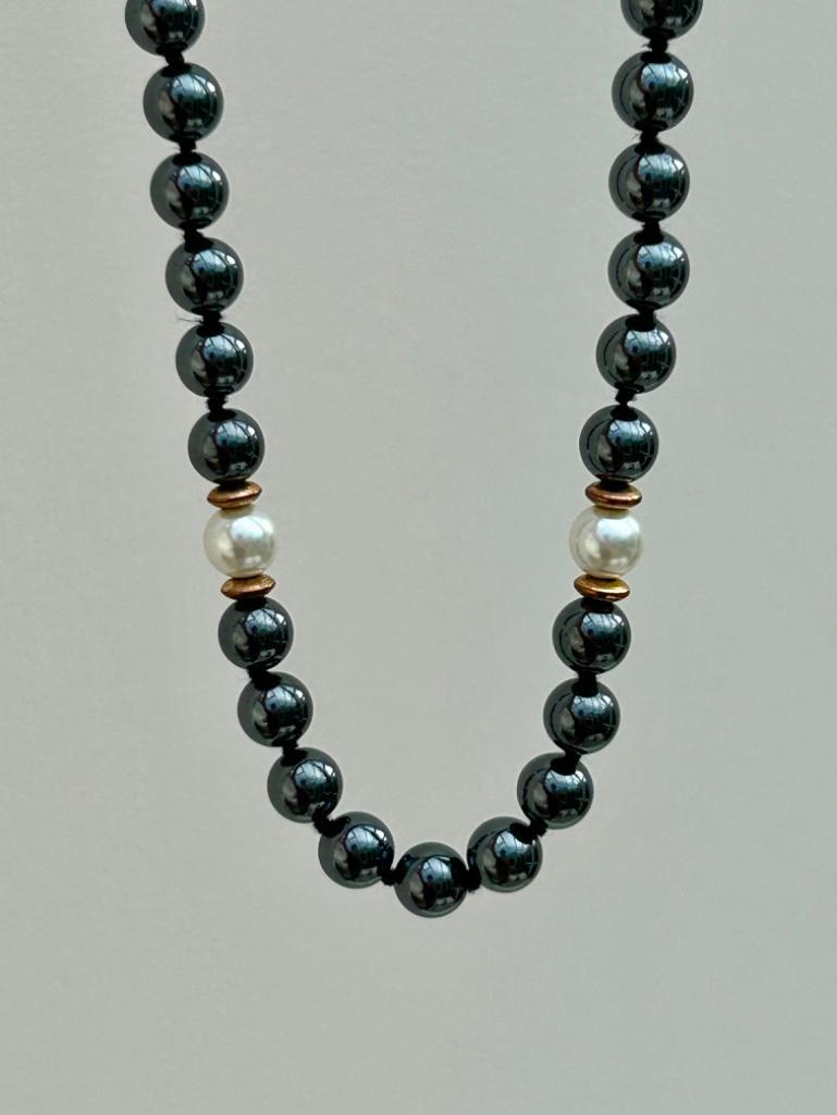 Hematite and Pearl Necklace and Earrings Set - Image 6 of 8
