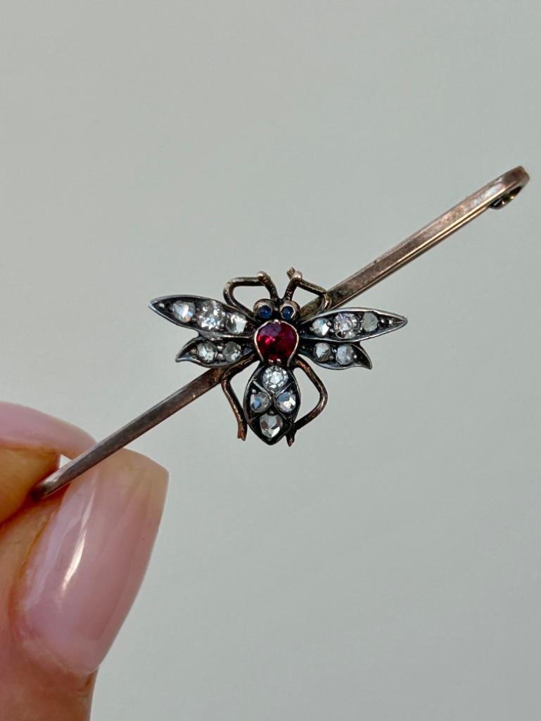 Antique Rose Cut Diamond Bug Brooch in Gold - Image 3 of 7