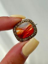 Georgian Gold Agate Brooch