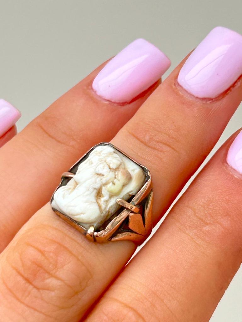 Gold Cameo Ring - Image 3 of 9