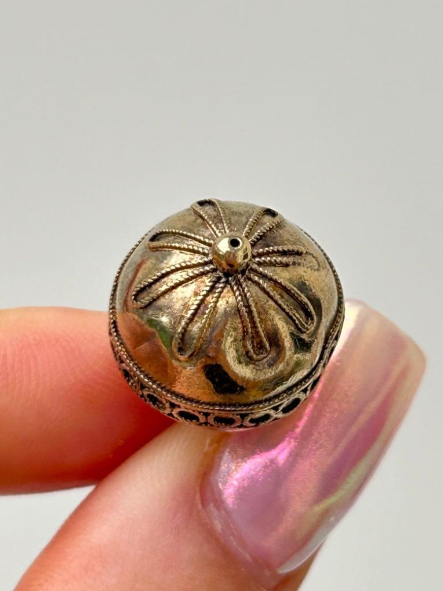 Sweet Victorian Era Orb Pendant - Image 5 of 5