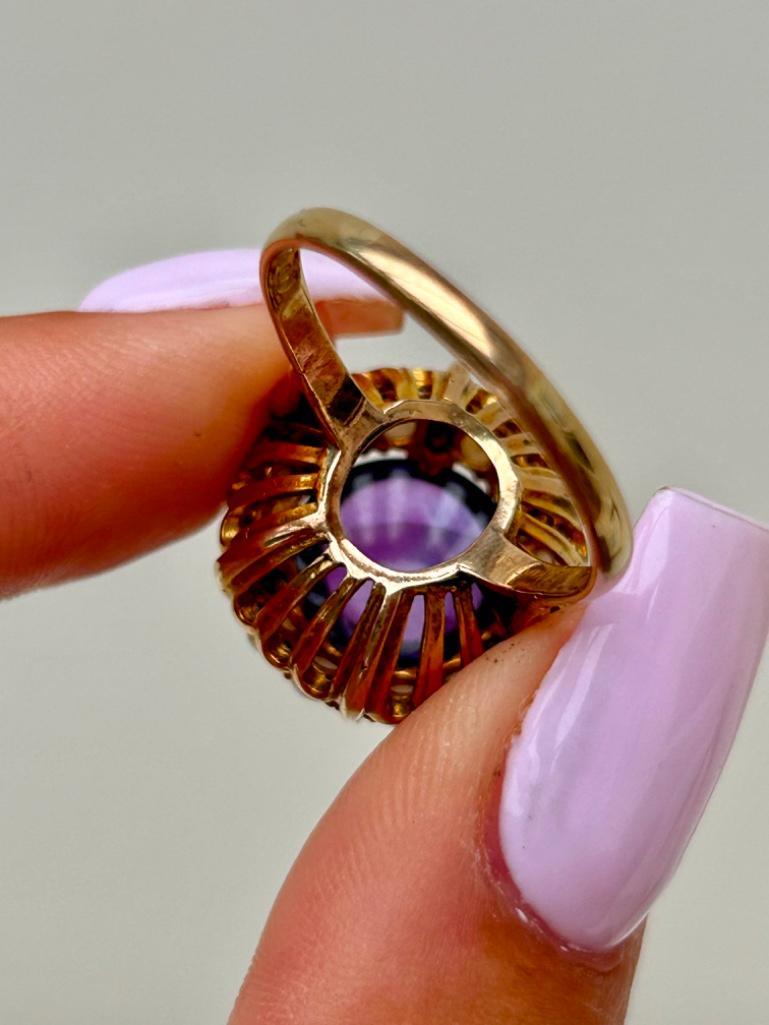 Large Amethyst and Pearl 9ct Dress Ring - Image 7 of 8