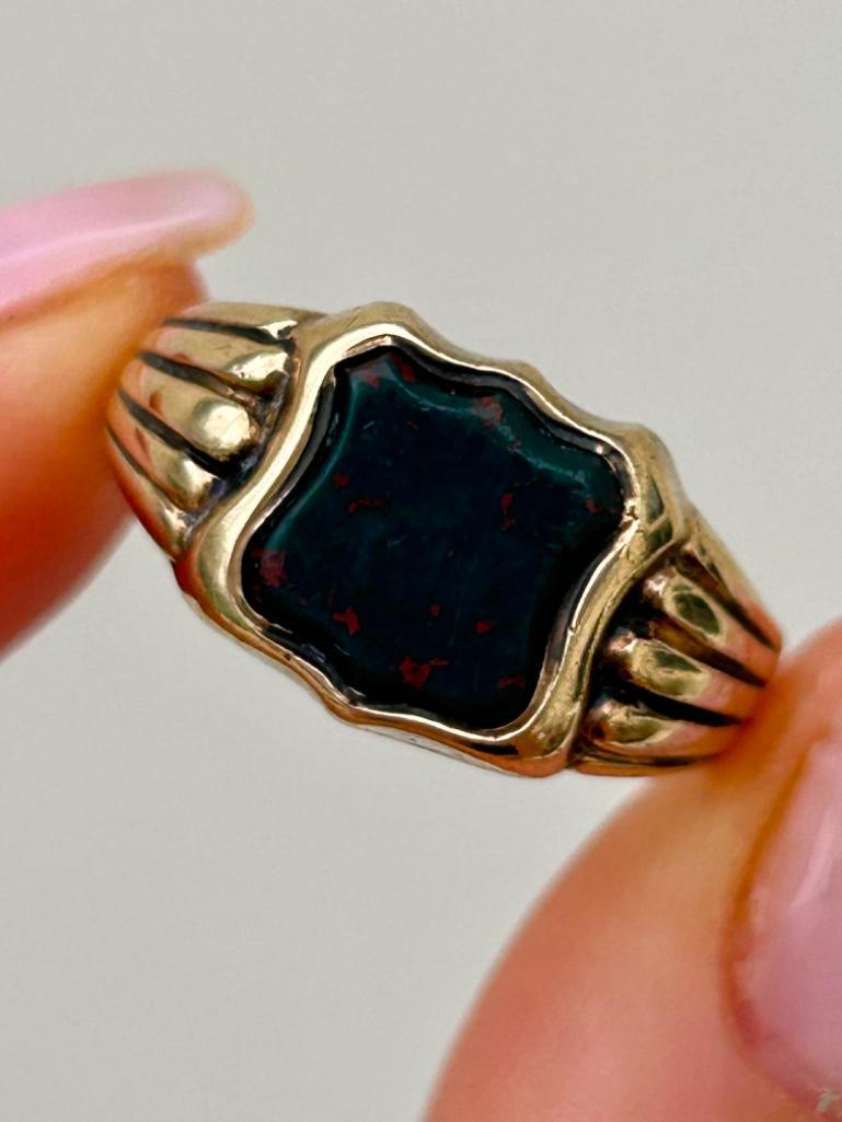 Chunky 9ct Gold Bloodstone Signet Ring