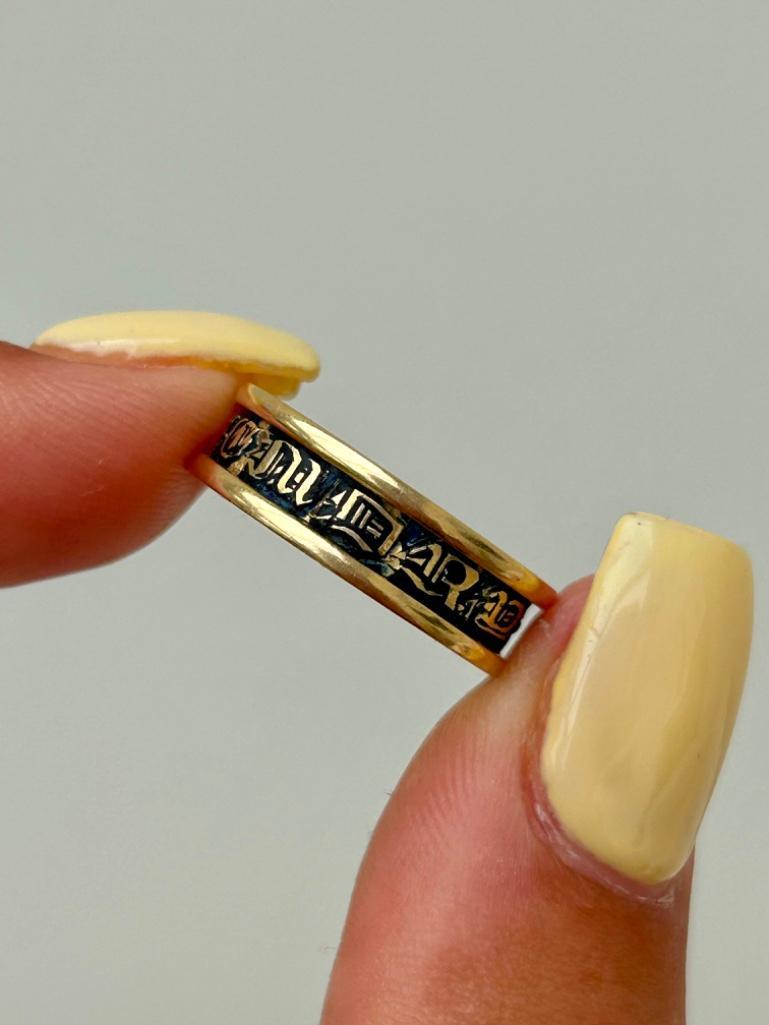 Amazing 18ct Yellow Gold Black Enamel c.1866 Mourning Band Ring with Inscription