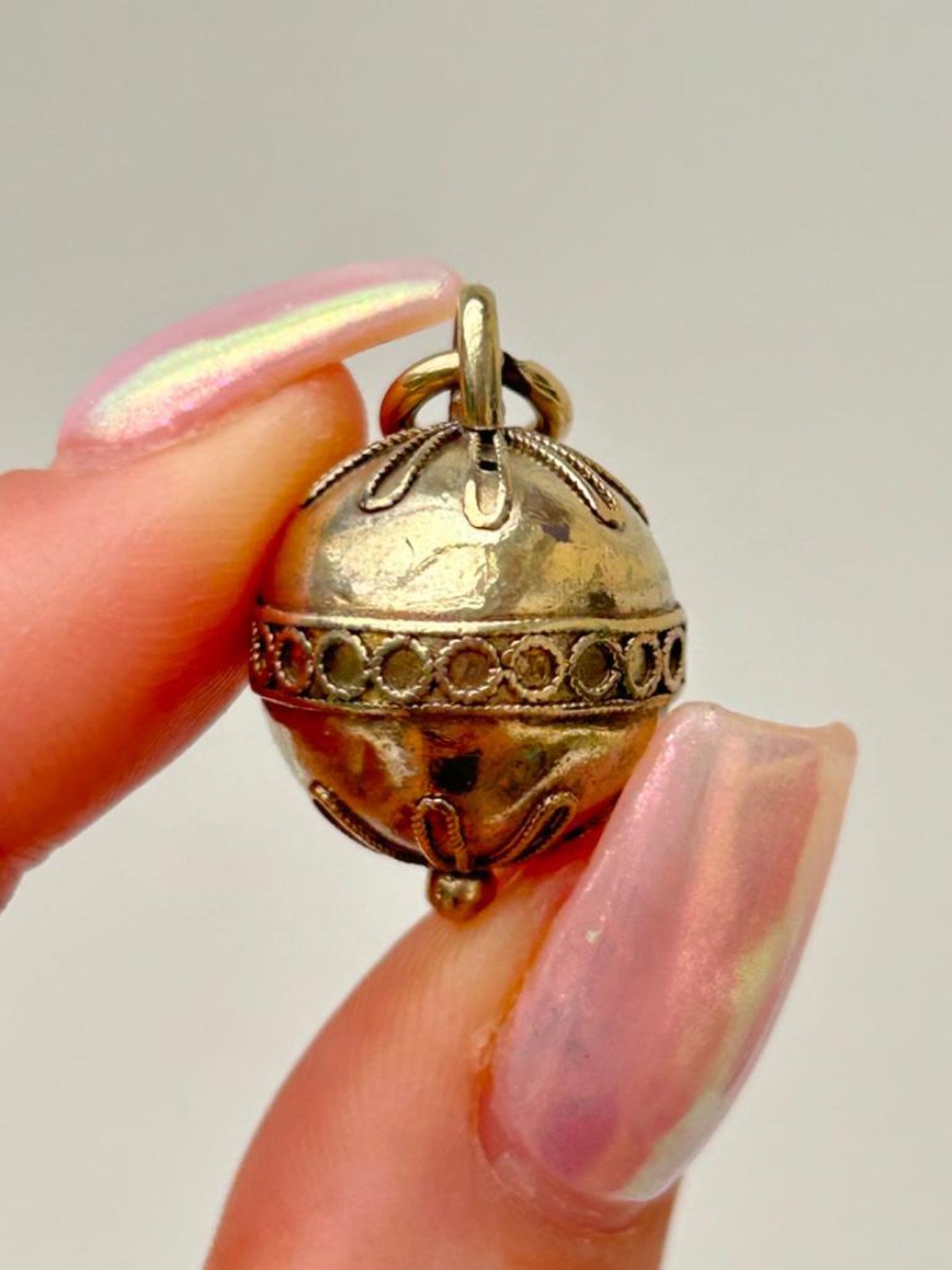 Sweet Victorian Era Orb Pendant - Image 2 of 5