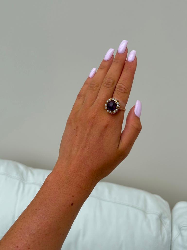 Large Amethyst and Pearl 9ct Dress Ring - Image 3 of 8