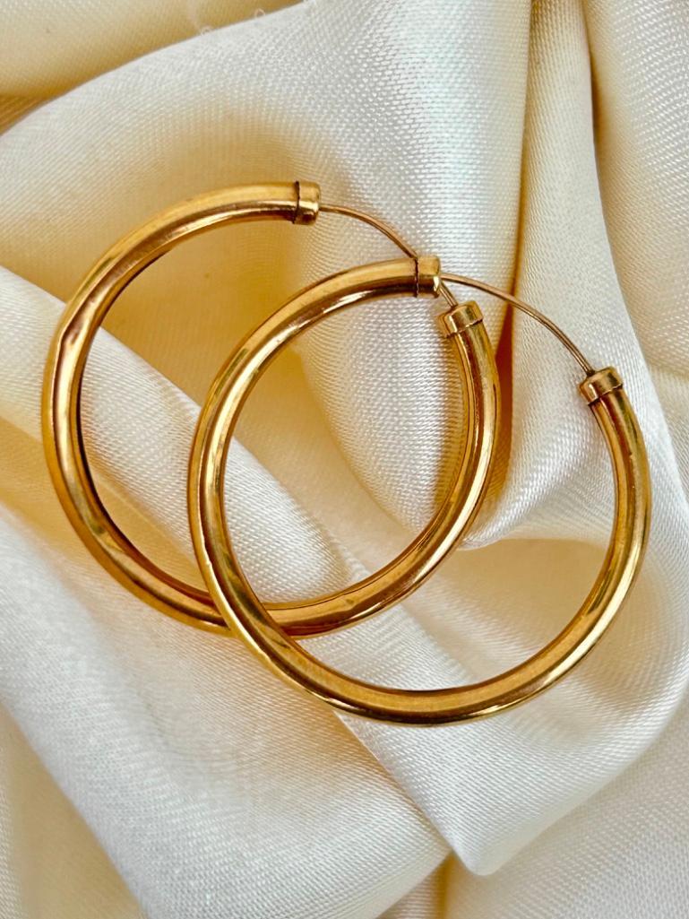 Large Vintage 9ct Gold Hoop Earrings - Image 5 of 5