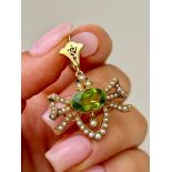 Wonderful Antique Peridot and Pearl Pendant in 15ct Yellow Gold