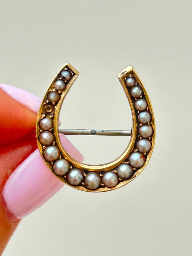 Antique Pearl Horseshoe Brooch in Gold Large Size