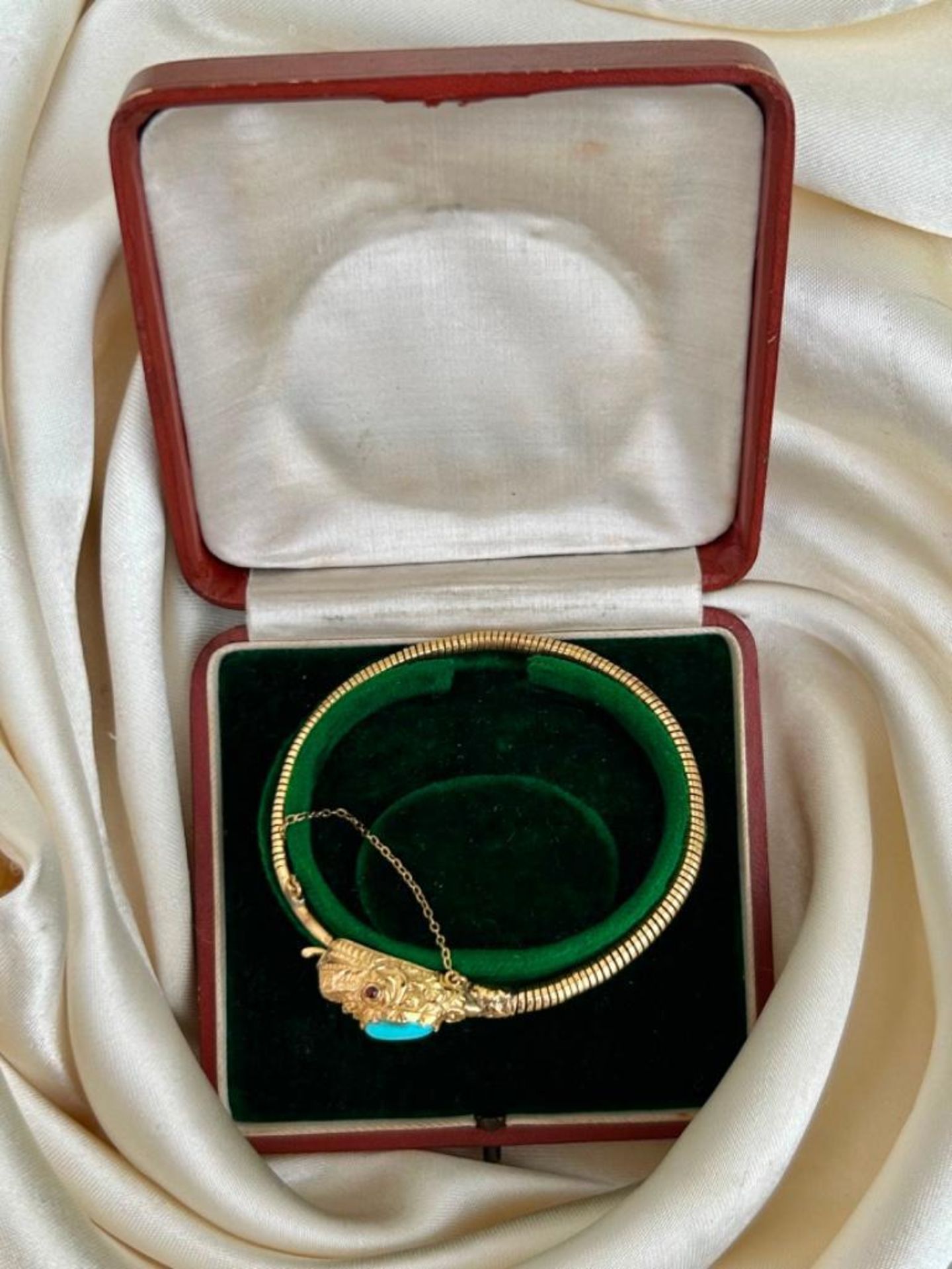 Antique 18ct Yellow Gold Snake Bangle with Turquoise Head in Box - Image 11 of 12